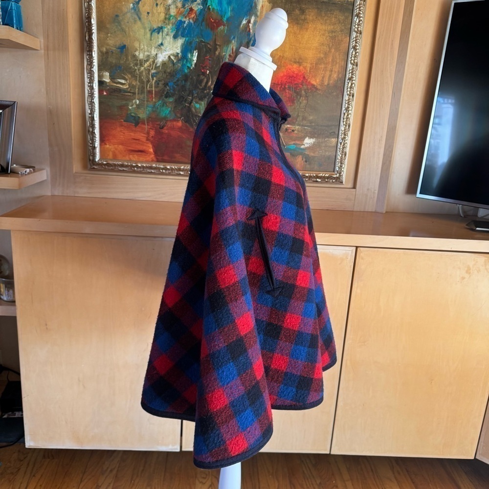 Vintage Mid Century Reversible Wool Plaid Ideal Cape - Picture 2 of 16